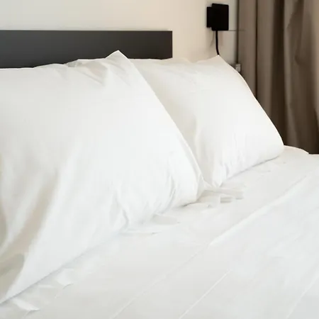 Mon Luxury