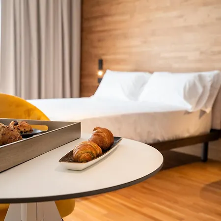 Hotel Mon Luxury 4*