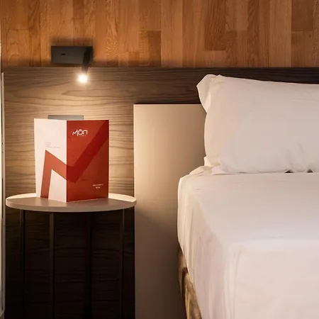 Mon Luxury Hotel 4*