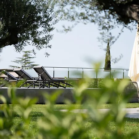 Hotel Mon Luxury 4*